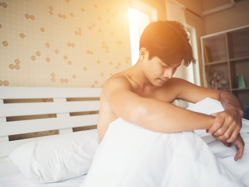 Xuất tinh sớm nguyên phát thường xuất hiện từ giai đoạn đầu đời sống tình dục và kéo dài trong nhiều hoàn cảnh. 