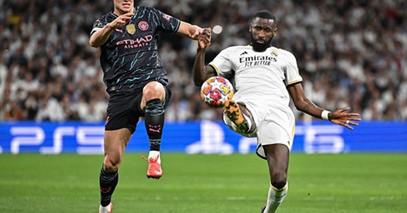 Antonio Rüdiger đại diện cho mẫu trung vệ mạnh mẽ, quyết liệt và giàu tinh thần chiến đấu.