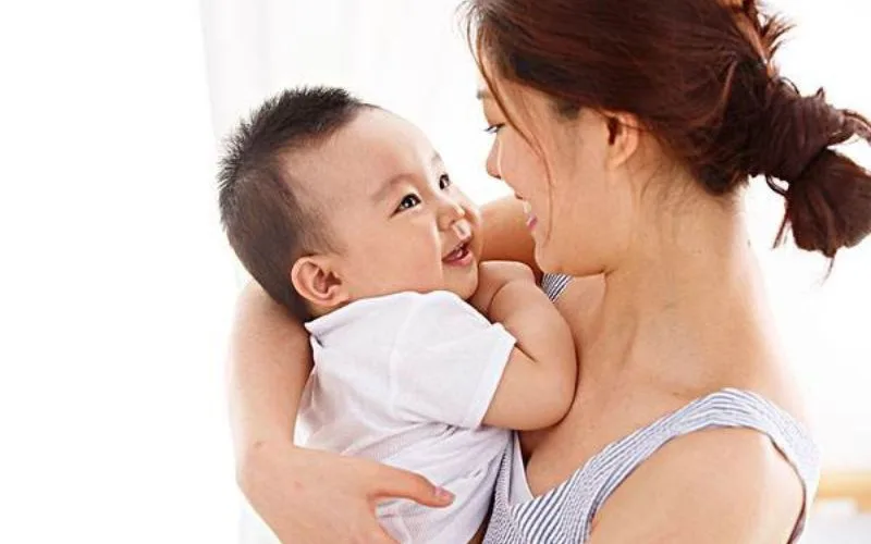 Xây dựng thói quen sinh hoạt lành mạnh giúp thanh lọc tâm trí và cải thiện chất lượng giấc ngủ.
